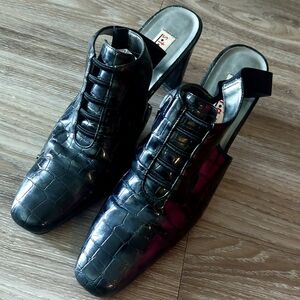 *Host Pick* Vintage Stefani Black Faux Patent Leather Shoes
